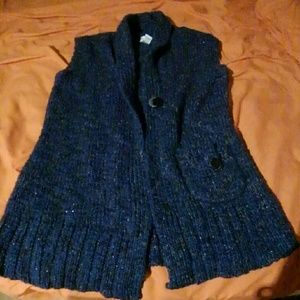 Sweater vest